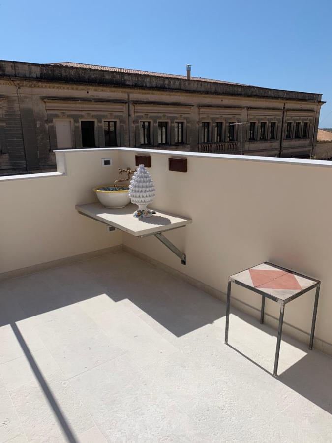 Villa La Dimora sotto le Stelle Noto Esterno foto